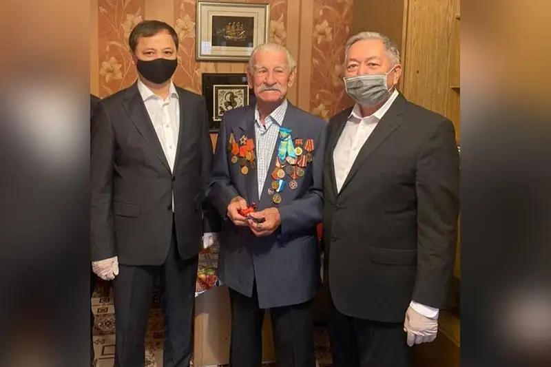 По два миллиона тенге получили ветераны в Мангистауской области