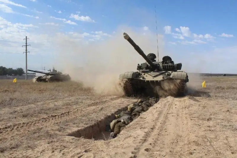 Новобранцы десантно-штурмовых войск прошли «обкатку танком»