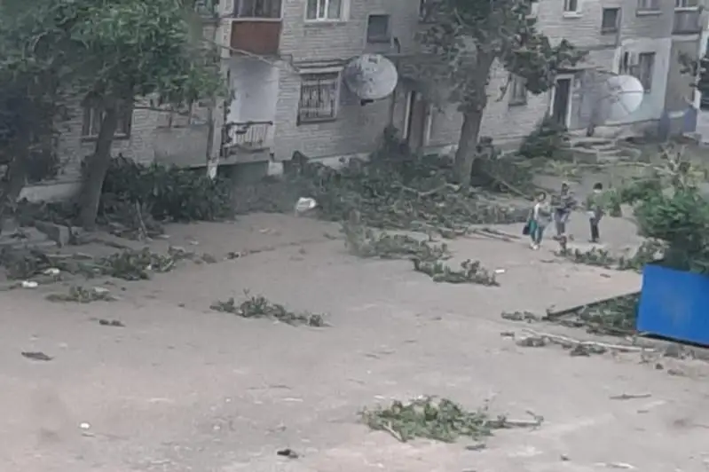 Сильный ветер обрушился на Аягоз в Восточном Казахстане