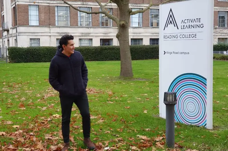 Молодой учитель из Актау выиграл в конкурсе по химии