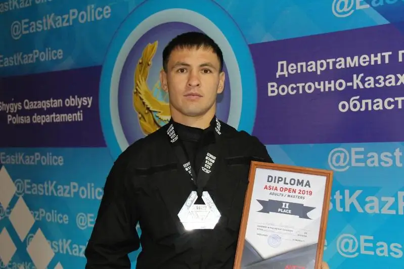 Полицейский из ВКО завоевал «серебро» на чемпионате Азии по грэпплингу