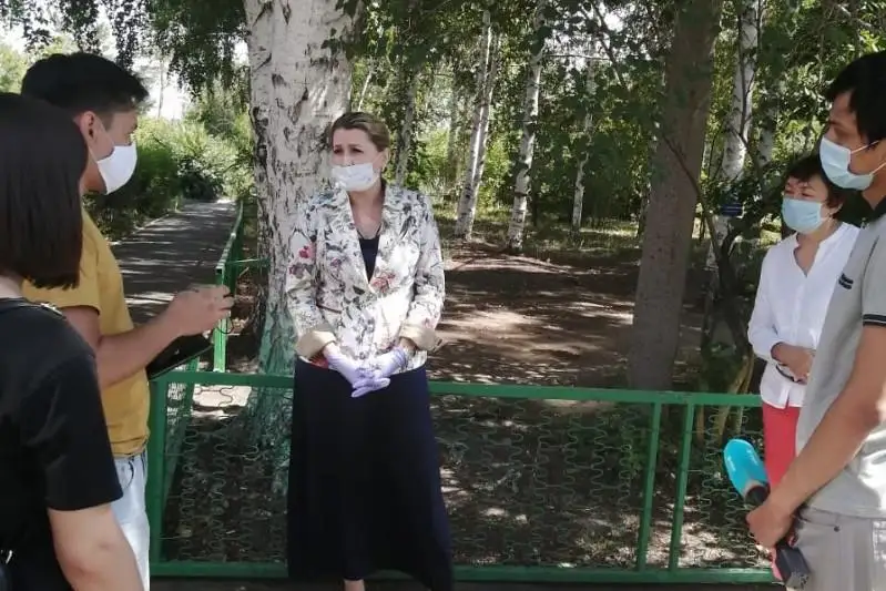 Жительница ВКО отправила в больницу региона лекарства для лечения коронавируса