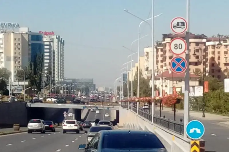 Новый скоростной режим на проспекте аль-Фараби и ВОАД будет действовать  с полуночи