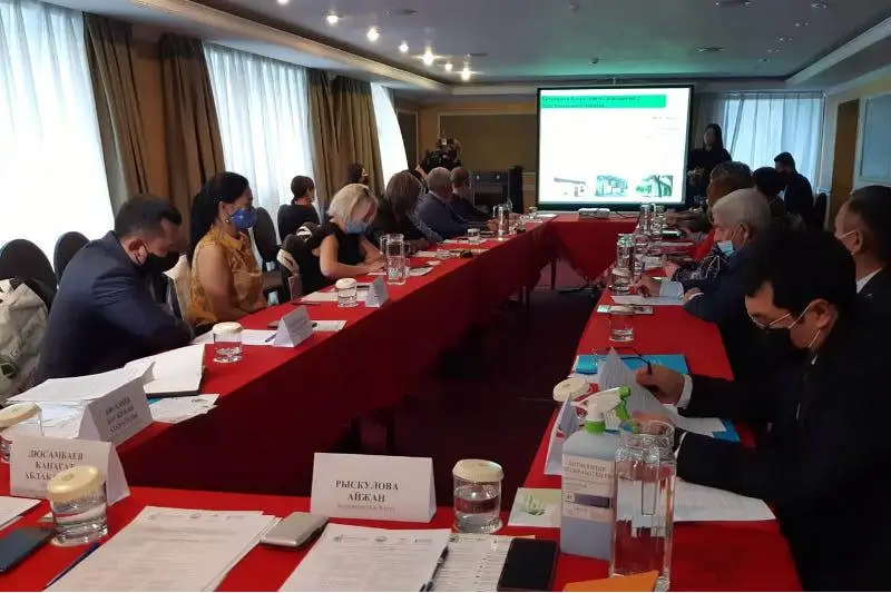 Проблемы сбора и переработки твердо-бытовых отходов обсудили в ВКО