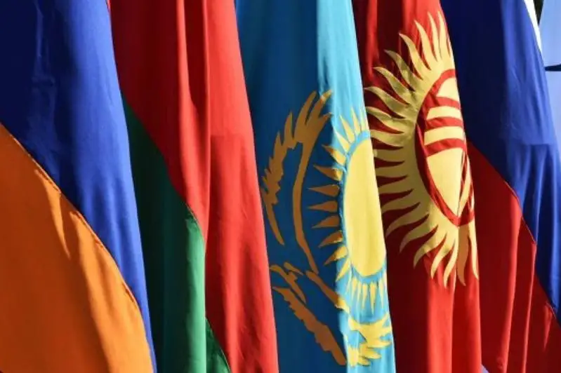 Аскар Мамин предложил сконцентрироваться над устранением адмбарьеров в ЕАЭС