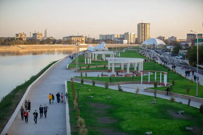 Реконструированную набережную Урала открыли в Атырау