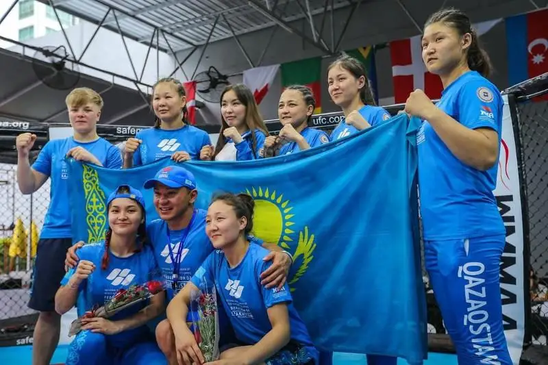 Военные спортсмены стали чемпионами и призёрами ММА