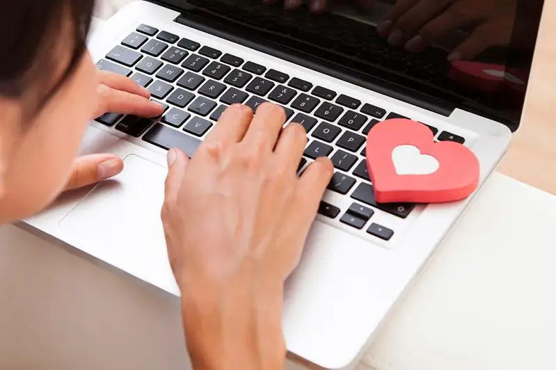 Девушка-скамер выманила более ста тысяч у пенсионера в СКО