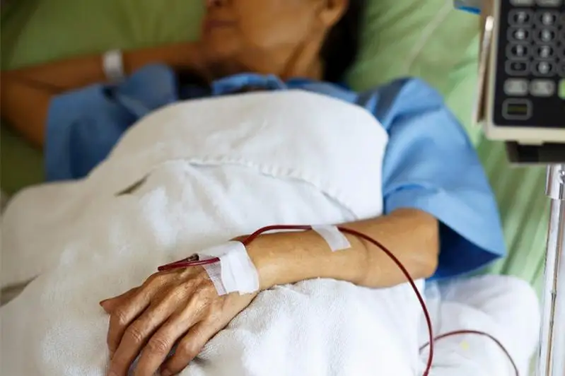 Третью заболевшую коронавирусом выявили во время обследования в СКО