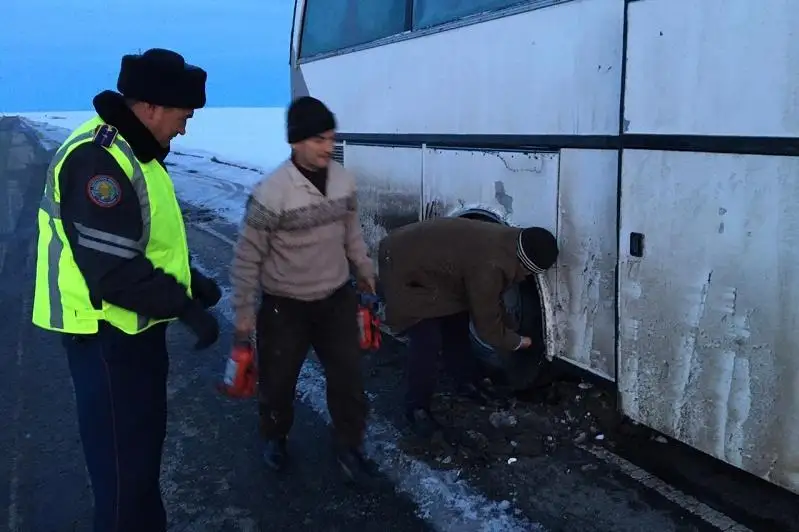 Попавшие в ДТП в Актюбинской области таджикистанцы  продолжили свой путь