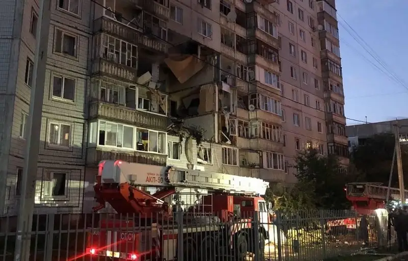 В России взорвался газ в жилом доме: обрушились перекрытия нескольких этажей