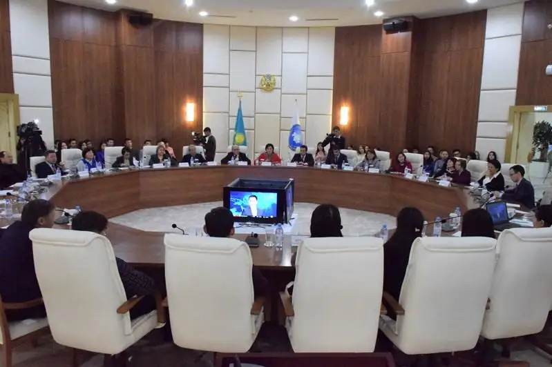 В столичном Доме дружбы обсудили творчество великого Абая