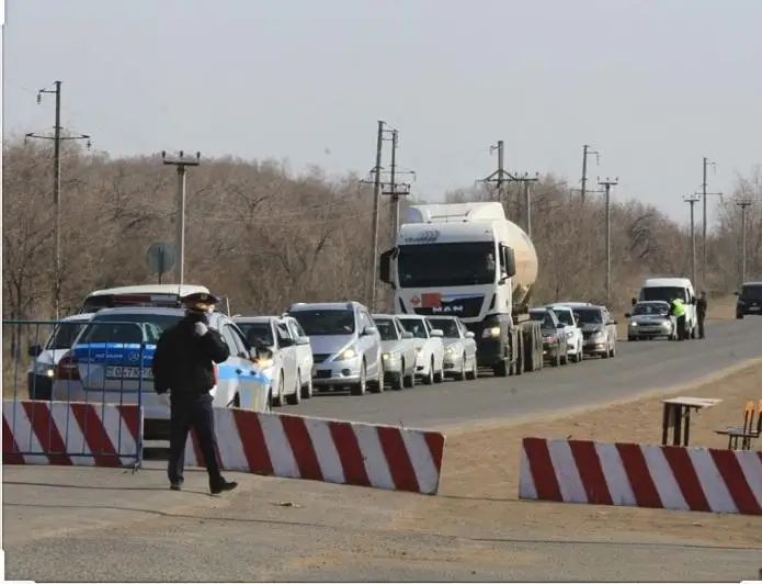 В ЗКО снимают блокпосты между районами