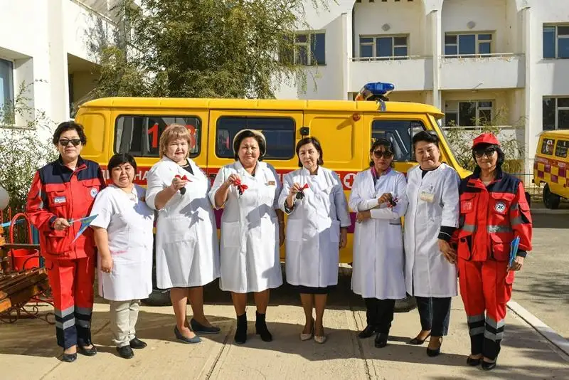 36 санитарных автомашин получили медучреждения Кызылординской области