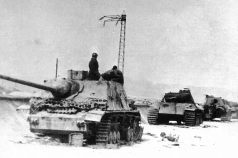 58 ДНЕЙ  ДО ПОБЕДЫ:  бои у озера Балатон