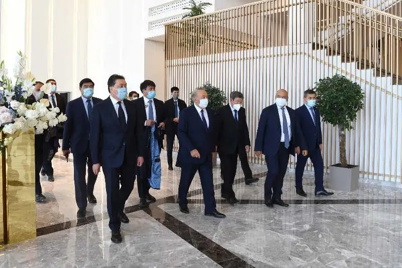 Нурсултан Назарбаев посетил многофункциональный концертный зал «Конгресс-холл»