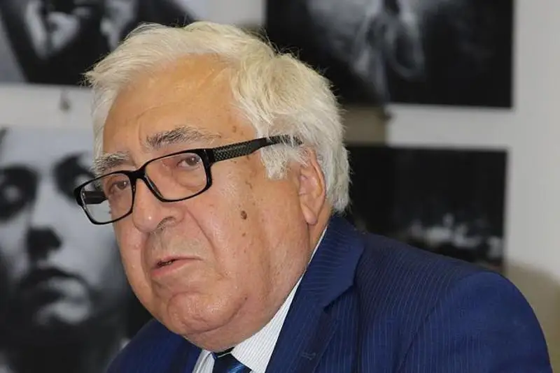 Азербайджанский писатель встретится с казахстанцами