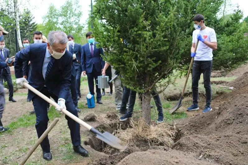 Парки Усть-Каменогорска планируют открыть с 1 мая