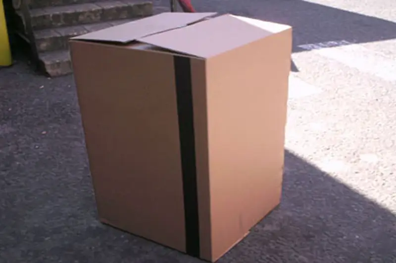 Эвакуация из ТРЦ в Алматы: коробка оказалась пустой