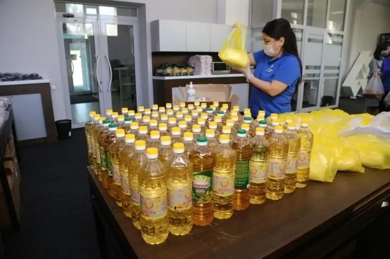Более чем 13 тысячам семей раздали продукты и средства гигиены за время ЧП карагандинские волонтёры