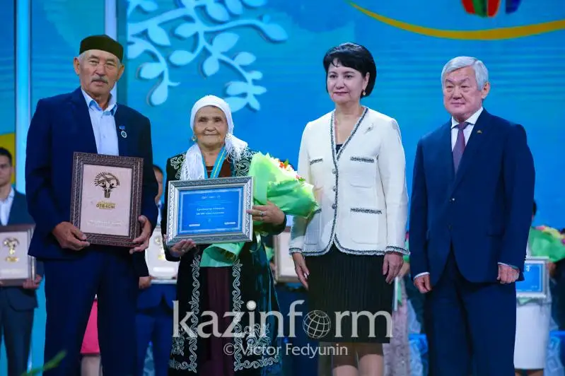 В столице наградили победителей национального конкурса «Мерейлi отбасы»