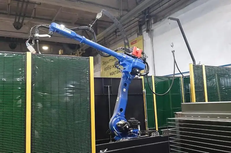 Первый в Казахстане робот-сварщик запущен в работу в Кентау