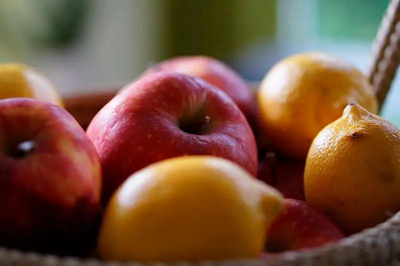 Неизвестное вещество обнаружила во фруктах жительница СКО