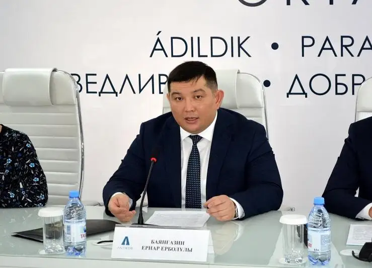 По пять фактов взяточничества ежемесячно регистрируют в СКО