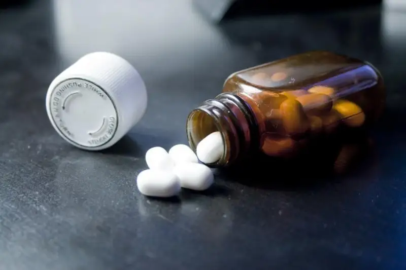 Косметический магазин развернул подпольную аптеку в Алматы