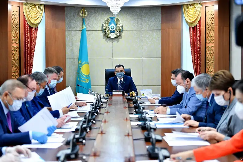 Законопроект о противодействии коррупции рассмотрят в Сенате