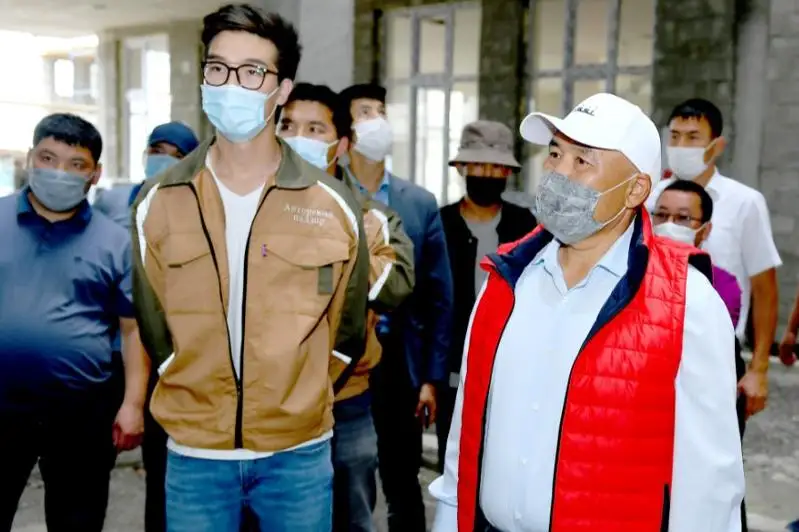 Строго соблюдать меры предосторожности на стройплощадках поручил аким Туркестанской области