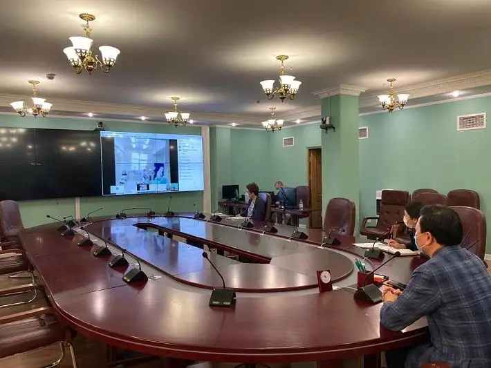 Алексей Цой провел онлайн-обход станции скорой помощи и инфекционного стационара в Атырауской области