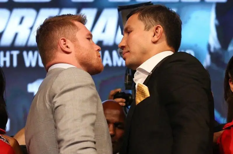 Озвучены сроки третьего боя Головкин — «Канело»