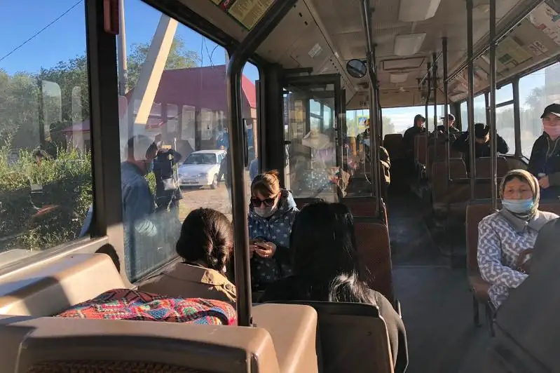 Трех водителей автобусов оштрафовали на 83 тысячи тенге в Уральске