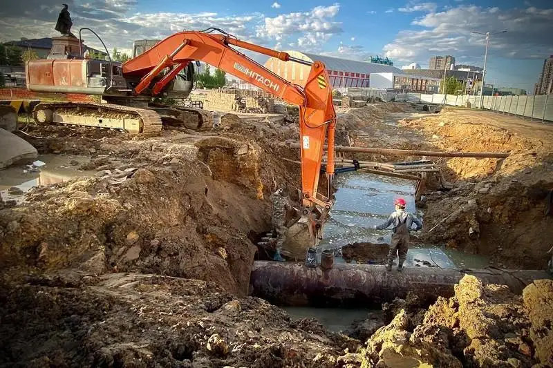 Строительство ливневых канализаций и коллекторов ведется в столице