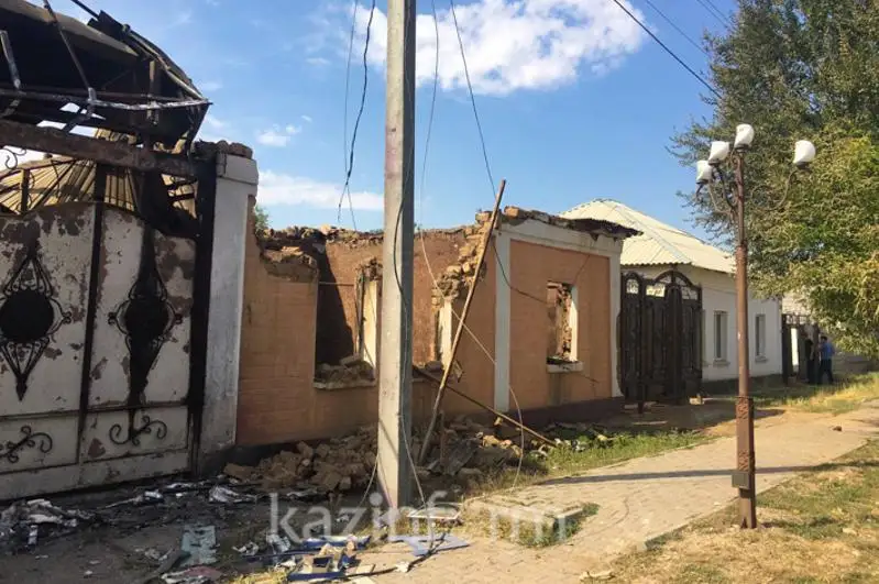 Замминистра обороны - о взрывах в Арыси: Жертв  могло быть намного больше