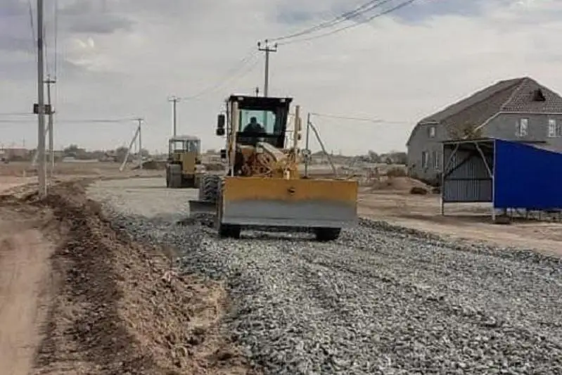 Новую дорогу прокладывают в отдаленном микрорайоне Уральска