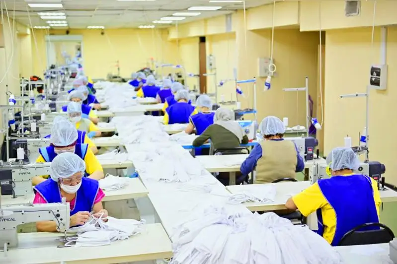 200 тысяч масок произведет актюбинская швейная фабрика для шахтеров и металлургов