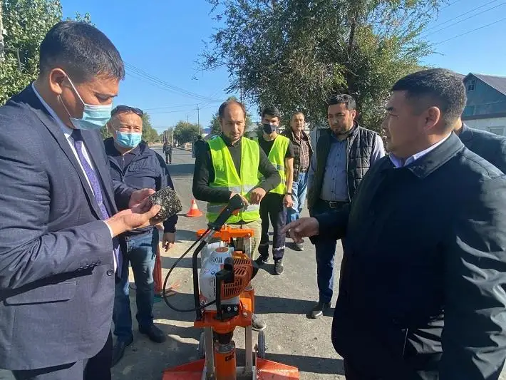 Некачественный асфальт на отремонтированных улицах выявили в Актобе