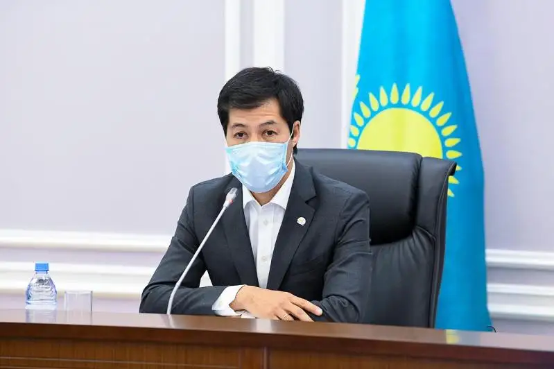 Аким ЗКО дал личный номер телефона для сообщения о фактах коррупции