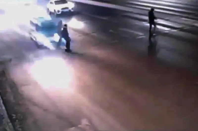 Угонщик такси сбил двух пешеходов в Нур-Султане