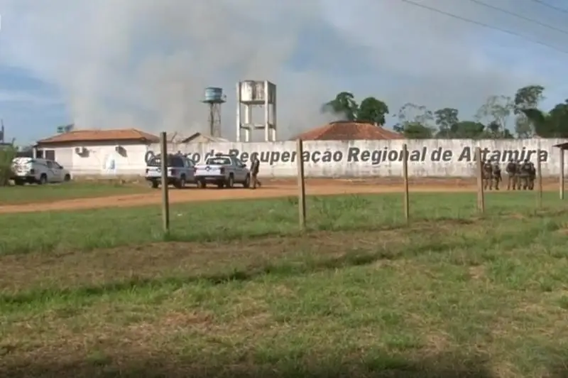 52 заключенных погибли в результате беспорядков в бразильской тюрьме