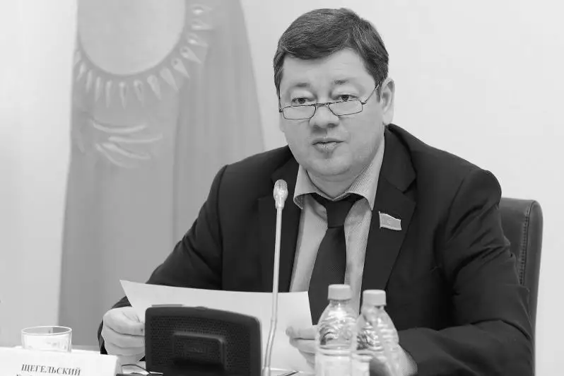 Досрочно прекращены полномочия ушедшего из жизни депутата Глеба Щегельского