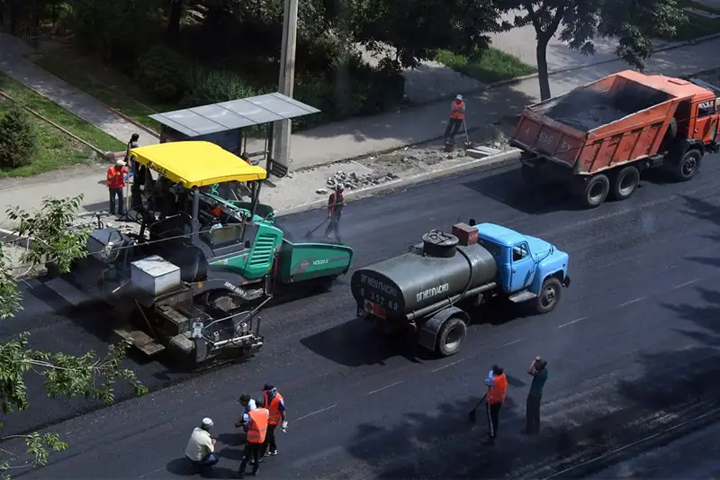 111 км новых дорог построят на окраинах Алматы