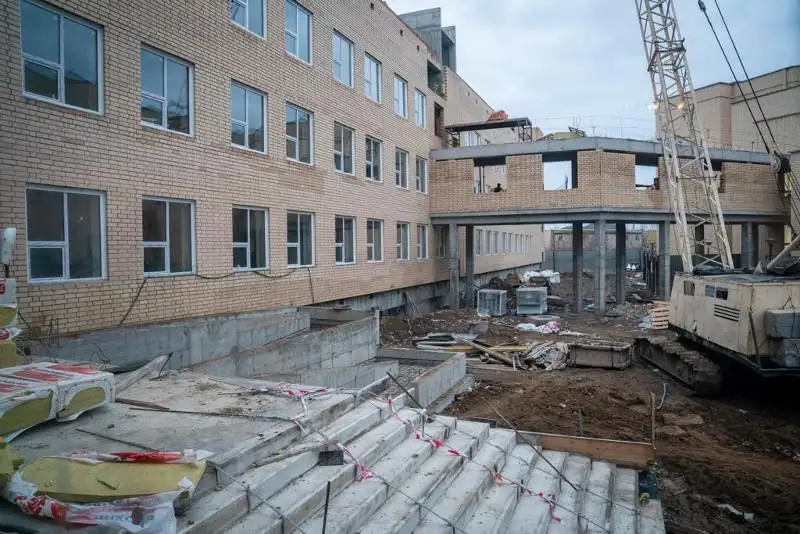 Как в столице решают проблемы трехсменных школ