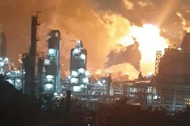 Более 50 человек пострадали в результате взрыва на заводе в Южной Корее