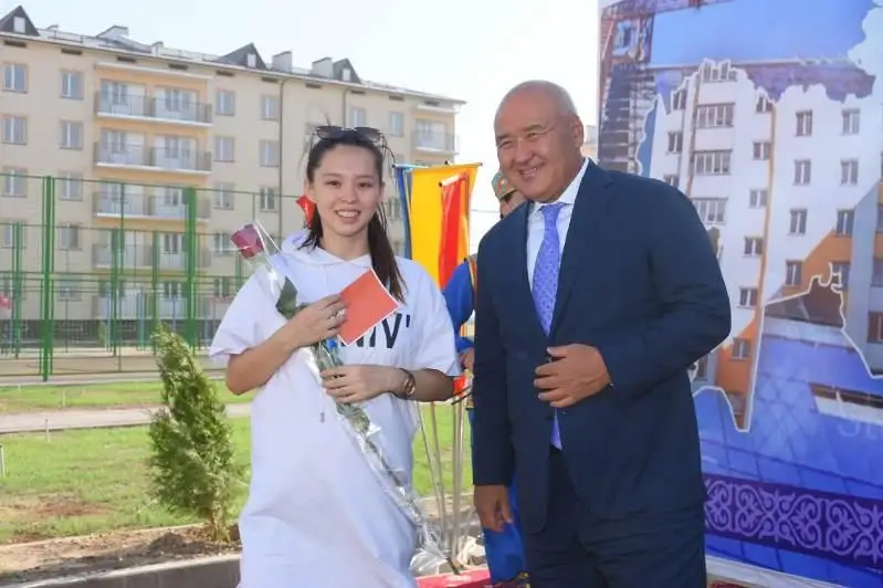 660 семей в Туркестане получили квартиры в канун Дня Конституции