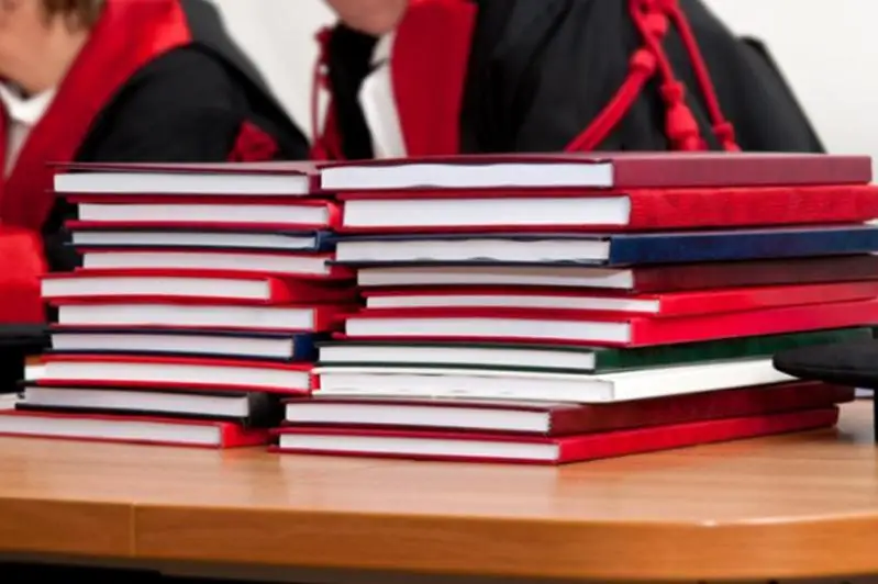 Студенты столичных колледжей будут защищать дипломные работы онлайн