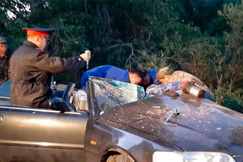 ДТП в ВКО: пассажир оказался зажатым в авто