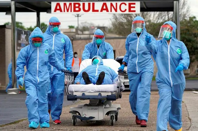 США стали третьей страной в мире по числу заболевших коронавирусом